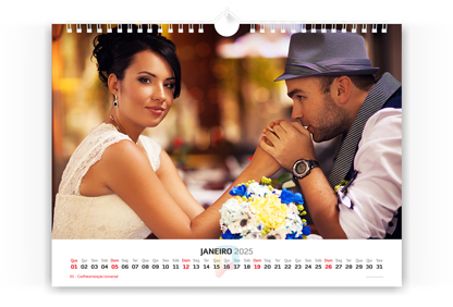 Mockup do FotoCalendário 30x20 | A4-P | Parede.